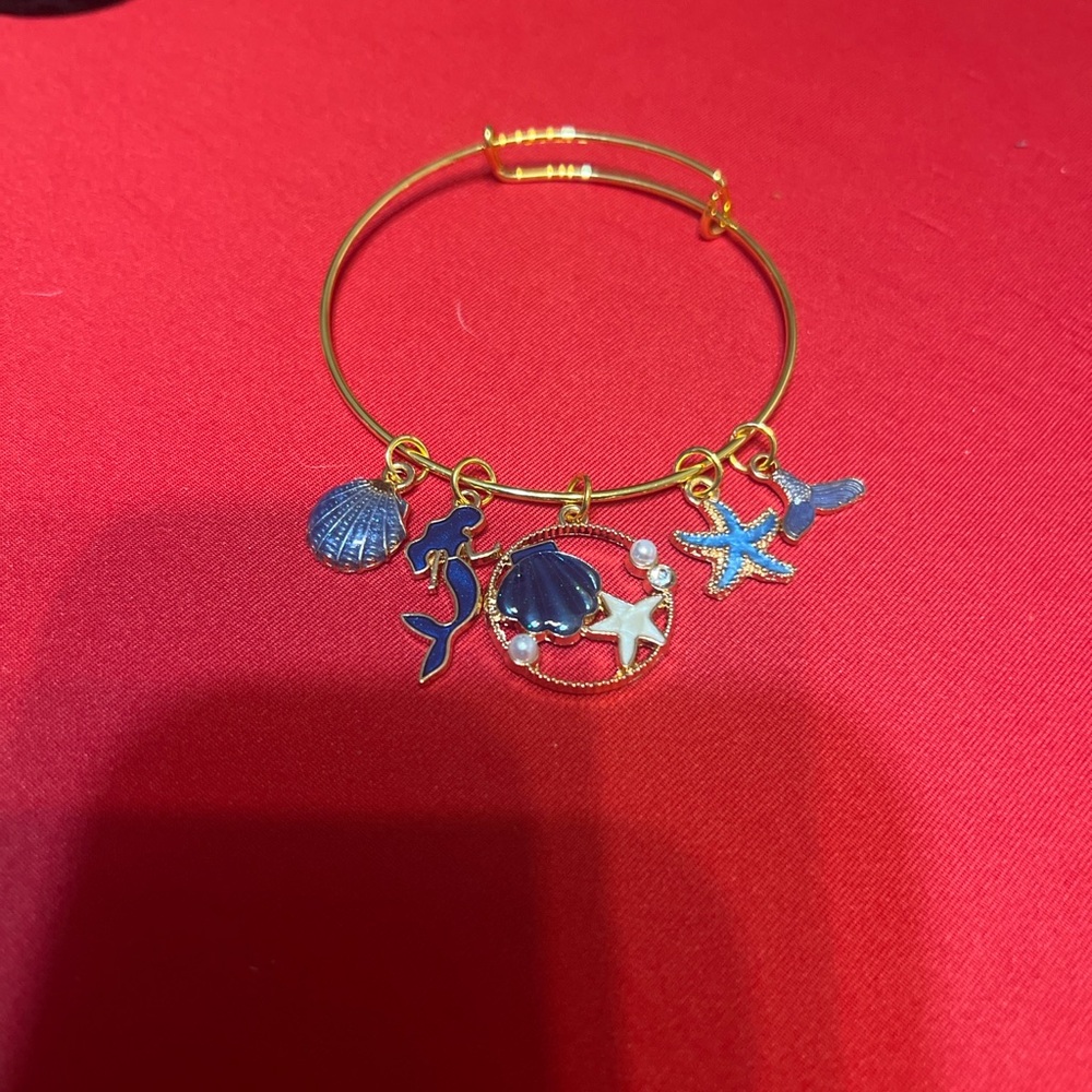 Ocean-Themed Expandable Charm Bracelet - Gold Tone